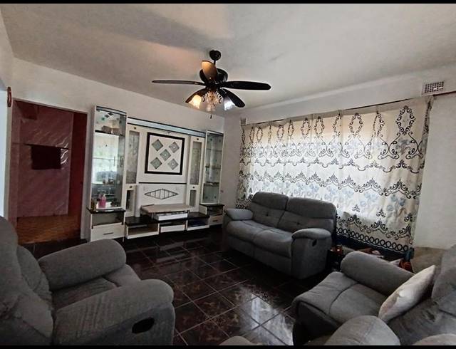 5 BEDROOM HOUSE FOR SALE IN MEREWENT